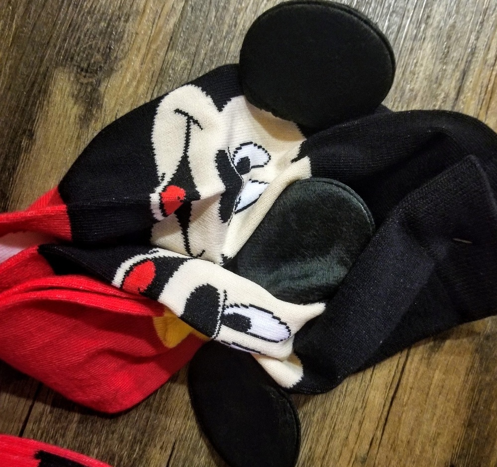 Mickey Mouse 3D knee high socks - Picture 3 of 3